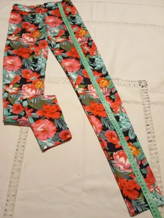 Calza de lycra estampada. Nueva Floresta