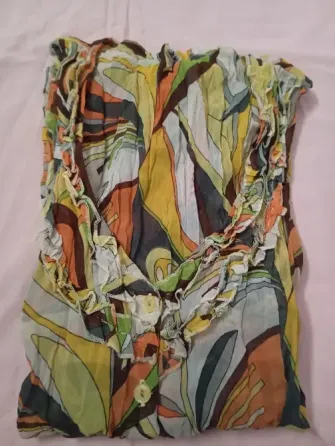 Blusa, musculosa estampada tipo gasa. IMPECABLE Floresta