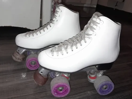 Patines profesionales marca MORA Lanús Este