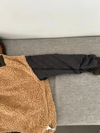 Campera abrigada Rip Curl verde. Talle 16. Usada-como nueva Villa Devoto