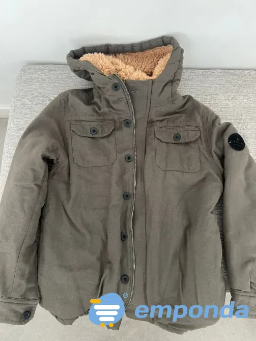 Campera abrigada Rip Curl verde. Talle 16. Usada-como nueva Villa Devoto - imagen 1