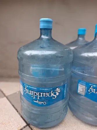 Bidones de agua 20 litros x4 Colegiales