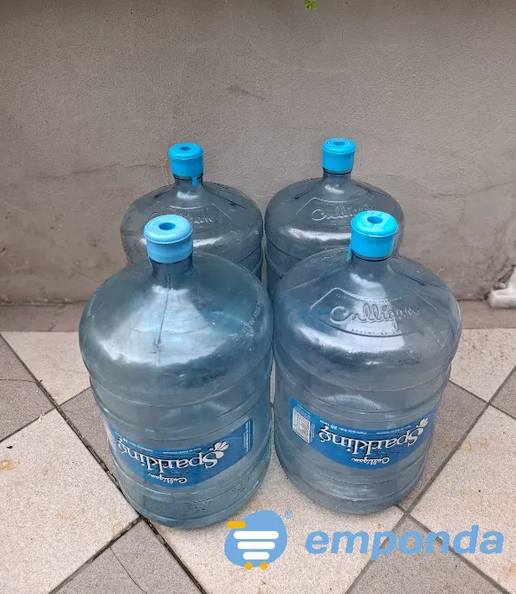 Bidones de agua 20 litros x4 Colegiales - imagen 1