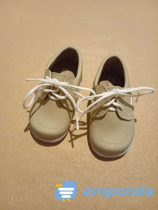 Zapato bebe, tipo comunion. IMPECABLE Floresta - imagen 1