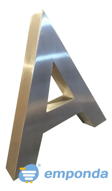 Corte de acero con cara de Diego Maradona Lanús - imagen 3