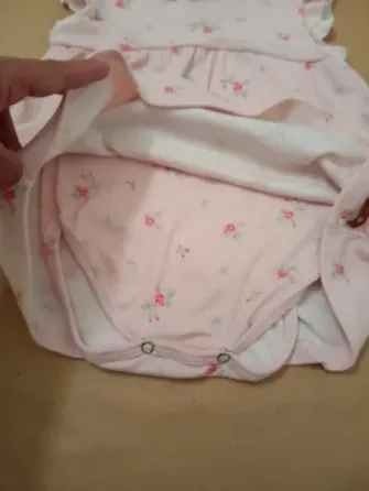 Vestido de bebe con body abajo. IMPECABLE Floresta