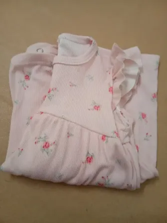 Vestido de bebe con body abajo. IMPECABLE Floresta