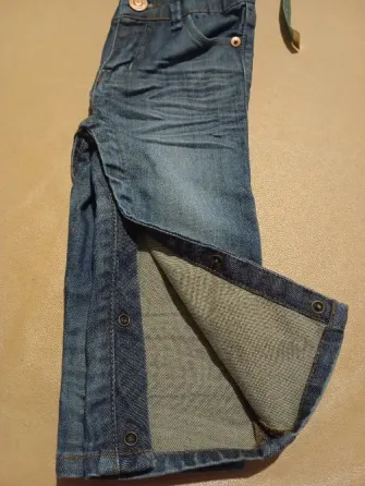 Pantalon pañalero de nena. IMPECABLE Floresta