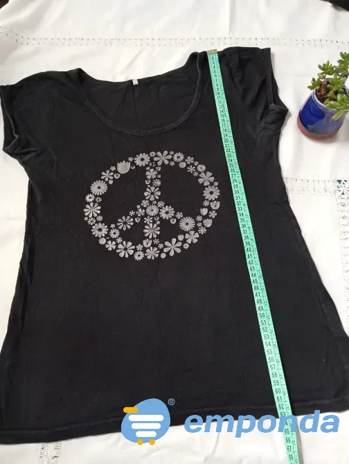 Remera de algodon "Paz". IMPECABLE Floresta - imagen 1