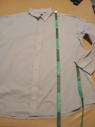 Camisa de hombre muy amplia. IMPECABLE Floresta