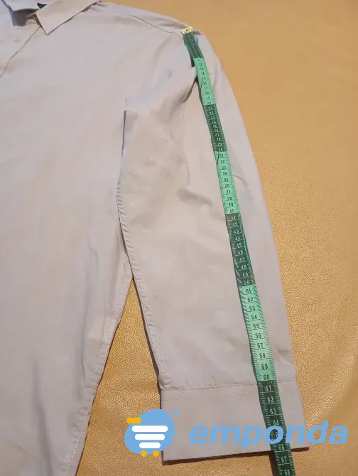 Camisa de hombre muy amplia. IMPECABLE Floresta - imagen 4