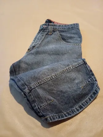 Bermuda Kevingston, talle 14. Impecable Floresta