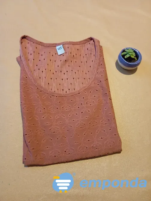 Musculosa evase calada. Marca Ver Floresta - imagen 4