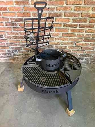 Parrilla Fogonero Asador con estaca regulable Zárate