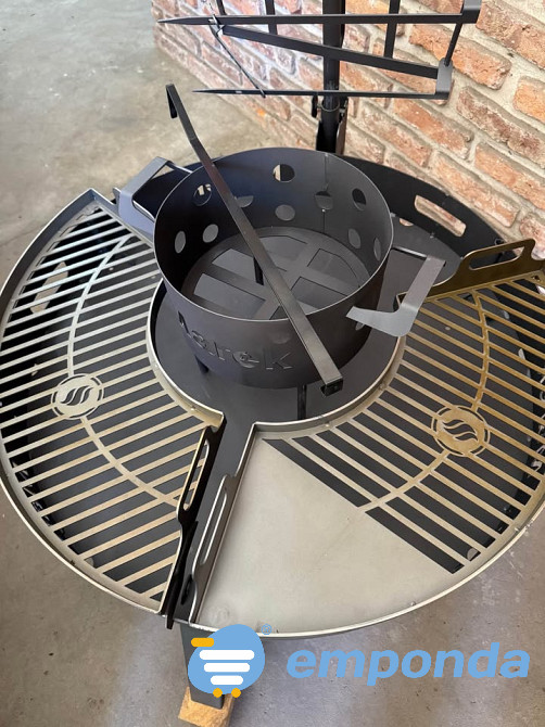 Parrilla Fogonero Asador con estaca regulable Zárate - imagen 2