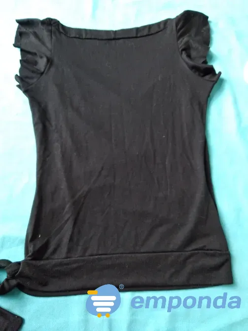 Remera manga princesa, escote cruzado. IMPECABLE Floresta - imagen 4