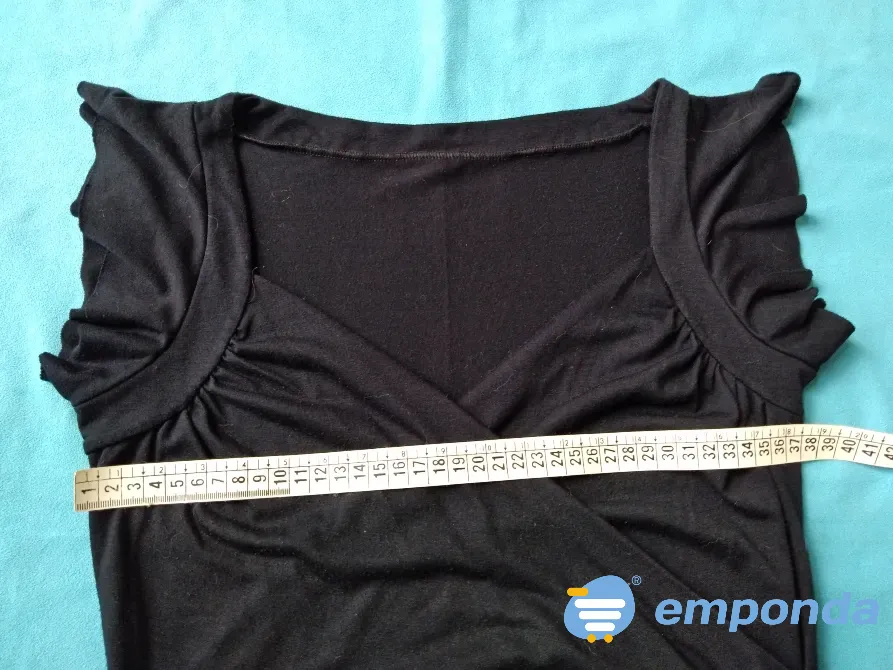 Remera manga princesa, escote cruzado. IMPECABLE Floresta - imagen 2