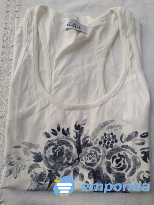 Musculosa espalda deportiva, rostro de mujer Floresta - imagen 4