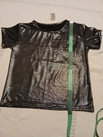 Remera brillosa corta. Nueva Floresta