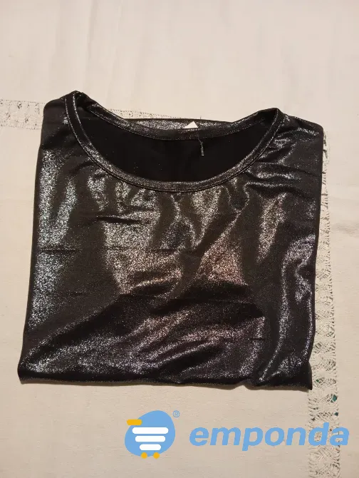 Remera brillosa corta. Nueva Floresta - imagen 4