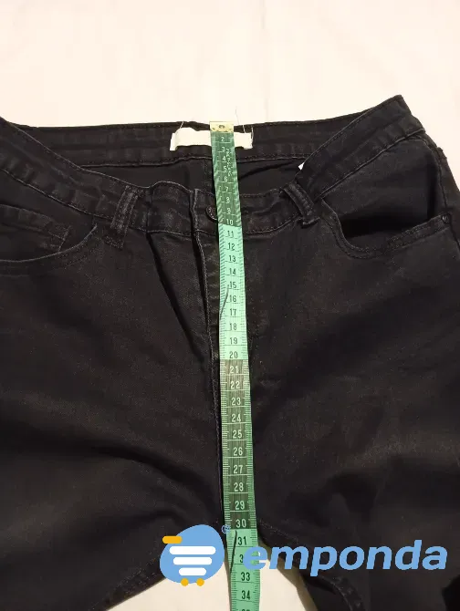 Pantalon de jean semi oxford, con roturas. IMPECABLE Floresta - imagen 5