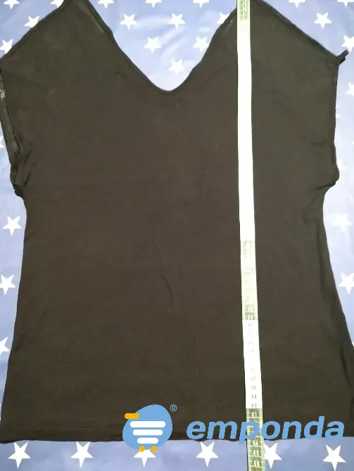 Remera mangas de gasa y hombros descubiertos. IMPECABLE Floresta - imagen 1