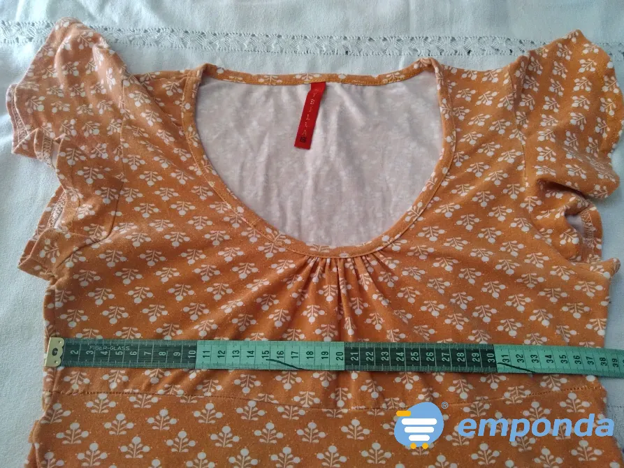 Remera larga, manga volado y lazo para atar atras Floresta - imagen 2