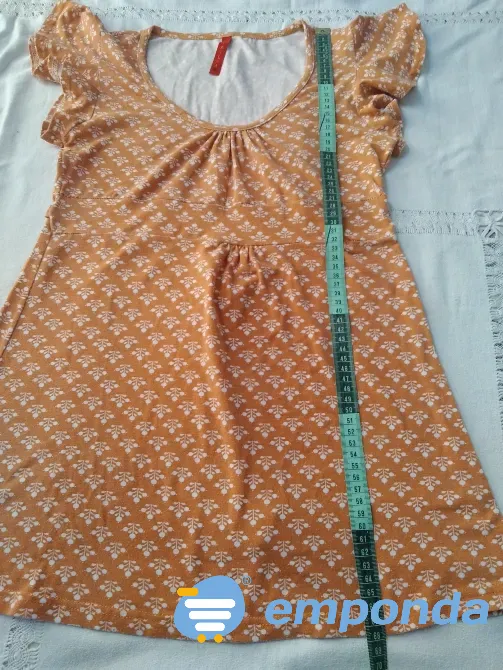 Remera larga, manga volado y lazo para atar atras Floresta - imagen 1