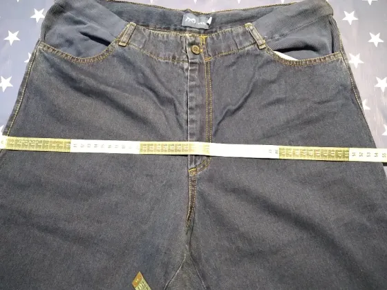 Pantalon rigido clasico de Jean, estilo maternal. IMPECABLE Floresta