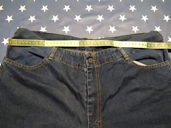 Pantalon rigido clasico de Jean, estilo maternal. IMPECABLE Floresta