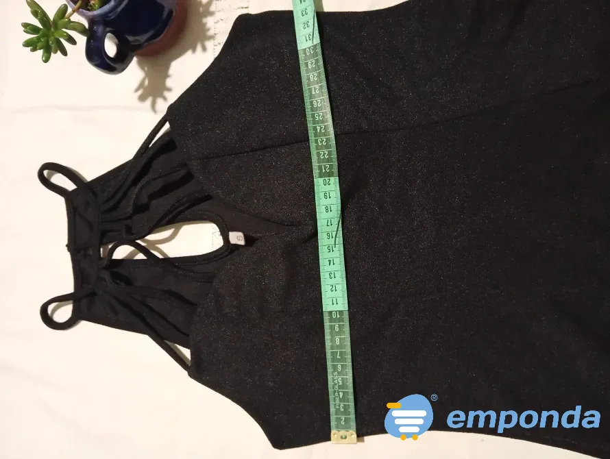 Musculosa de fiesta, con escote armado. IMPECABLE Floresta - imagen 2