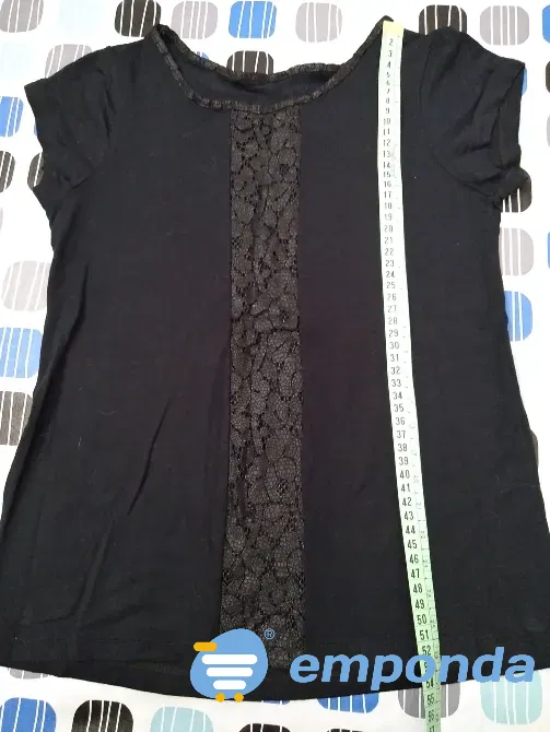 Remera modal y puntilla. Impecable Floresta - imagen 1