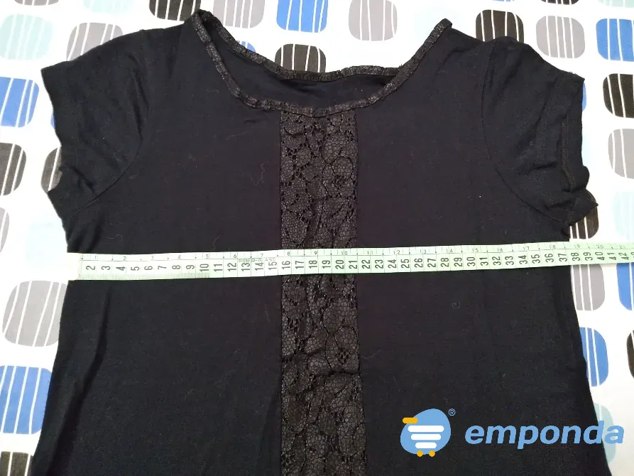 Remera modal y puntilla. Impecable Floresta - imagen 2