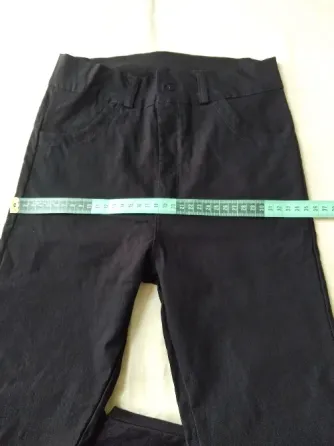 Pantalon, jean de bengalina, elastizado. Impecable Floresta