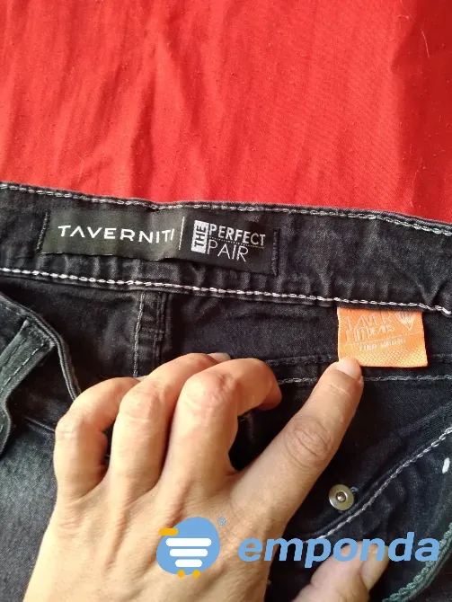 Jean, pantalon elastizado “Taverniti”. Tiro medio. IMPECABLE Floresta - imagen 5