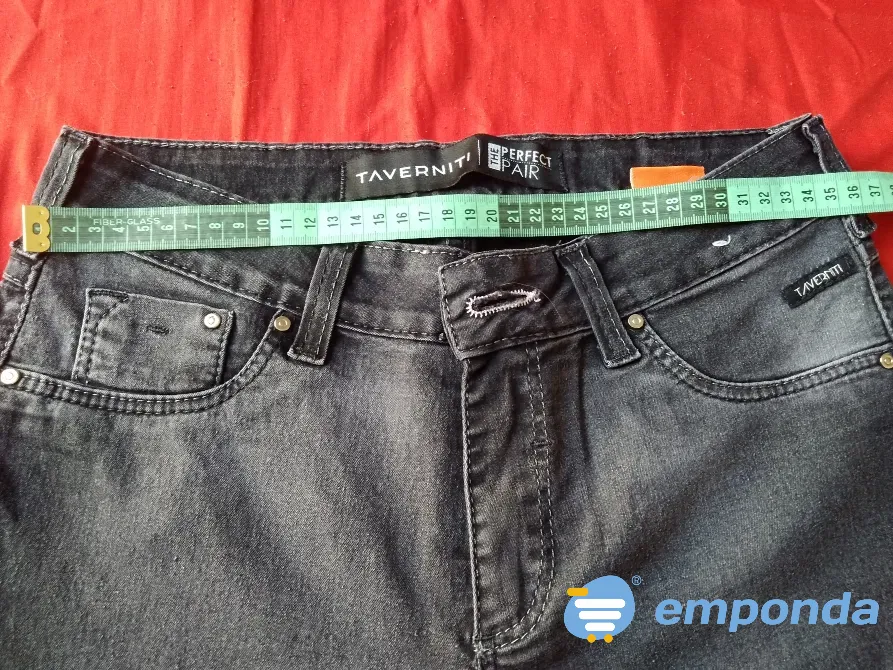 Jean, pantalon elastizado “Taverniti”. Tiro medio. IMPECABLE Floresta - imagen 2