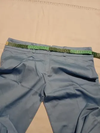 Pantalon tobillero, tipo de vestir, celeste. Nuevo Floresta