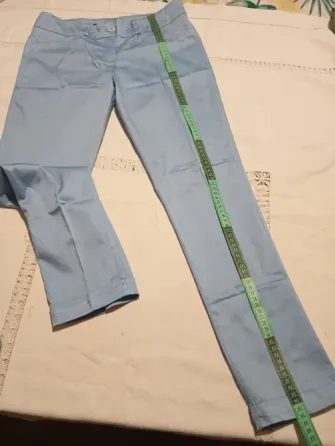 Pantalon tobillero, tipo de vestir, celeste. Nuevo Floresta