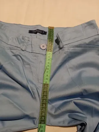 Pantalon tobillero, tipo de vestir, celeste. Nuevo Floresta