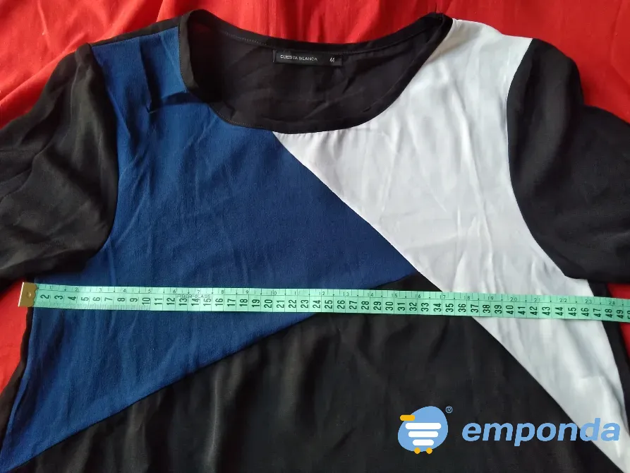 Blusa, camisola tricolor de mangas ¾. “Cuesta Blanca" Floresta - imagen 2