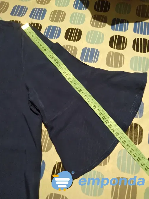 Camisola, blusa azul, escote redondo Floresta - imagen 3