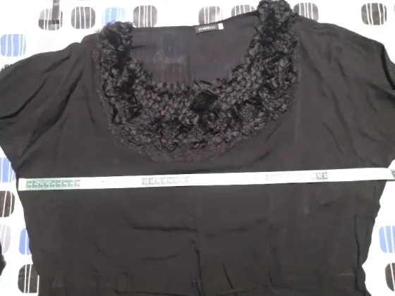 Blusa, camisola con pechera de raso. “Motivi”. IMPECABLE Floresta