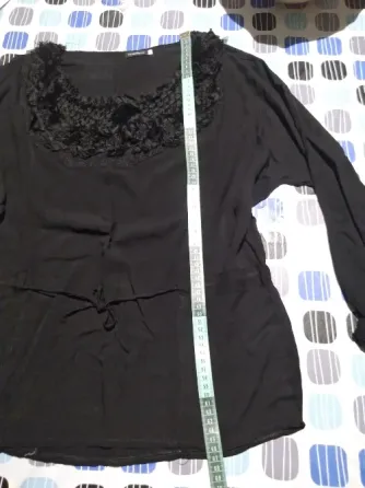 Blusa, camisola con pechera de raso. “Motivi”. IMPECABLE Floresta