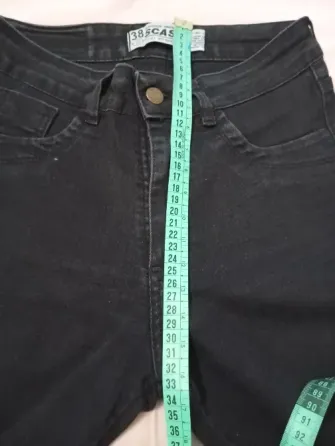 Pantalon, jean chupin semi elastizado. IMPECABLE Floresta