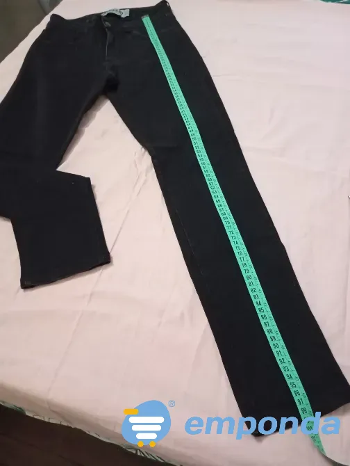 Pantalon, jean chupin semi elastizado. IMPECABLE Floresta - imagen 1