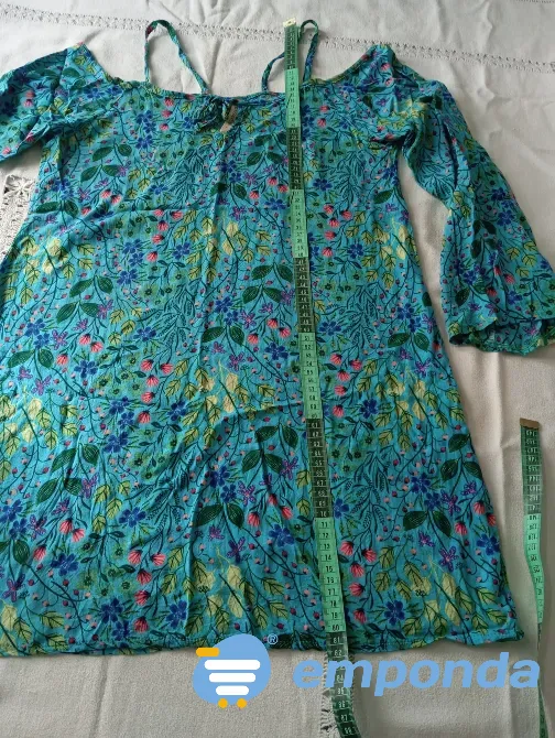 Camisola, vestido hombros descubiertos, hermoso diseño Floresta - imagen 1