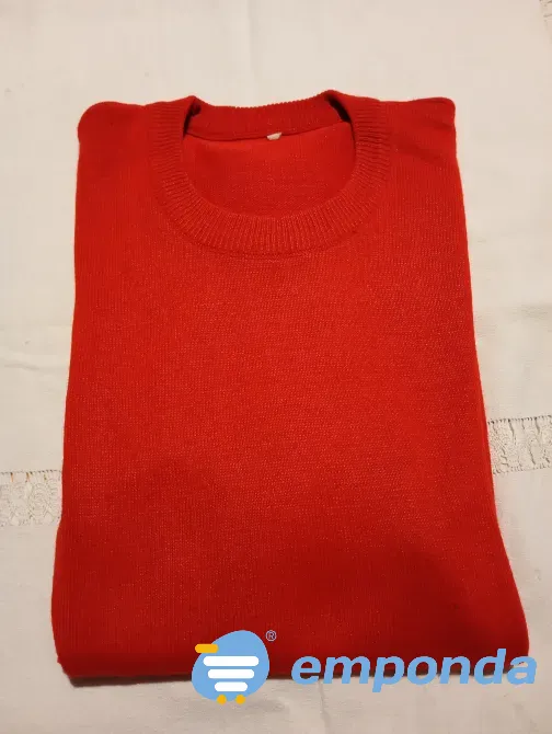 Sweater, saquito escote redondo super fino. IMPECABLE Floresta - imagen 6