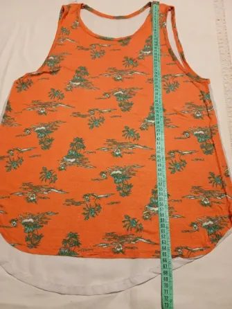 Musculosa combinada, espalda transparente. IMPECABLE Floresta