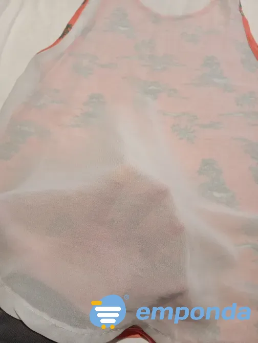 Musculosa combinada, espalda transparente. IMPECABLE Floresta - imagen 4