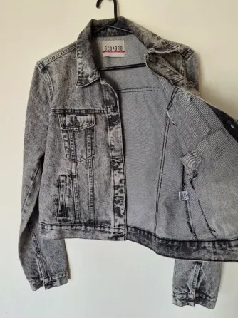 Campera Scombro gris gaspeado talle L de mujer rígida Esteban Echeverría